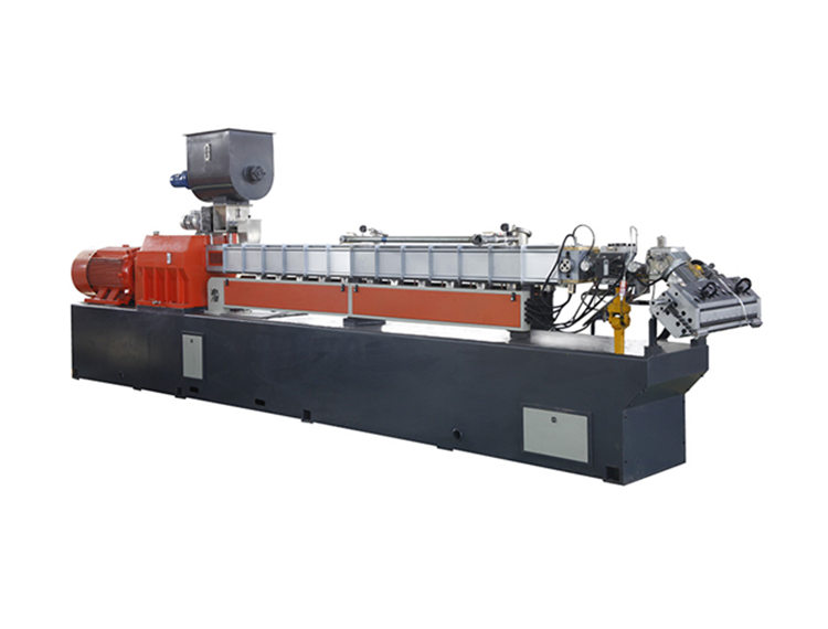 twin screw extruder