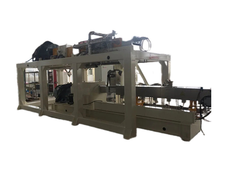 Continuous mixing machine