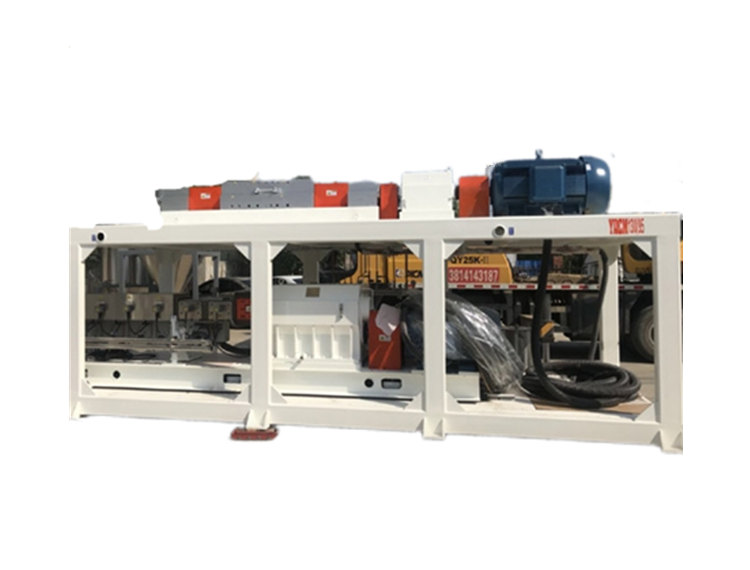 Continuous mixing machine